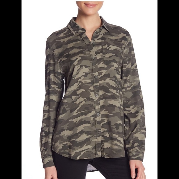 BeachLunchLounge Alana Camo Button Down S - Picture 1 of 6